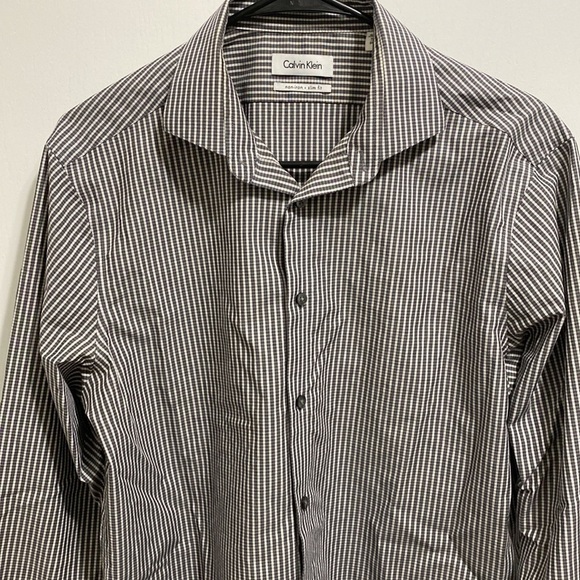 Calvin Klein Mens Button Down Long Sleeve Non Iron Slim Fit Shirt - Picture 3 of 6